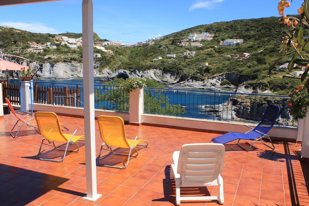 L'Incanto Di Cala Feola ポンツァ エクステリア 写真